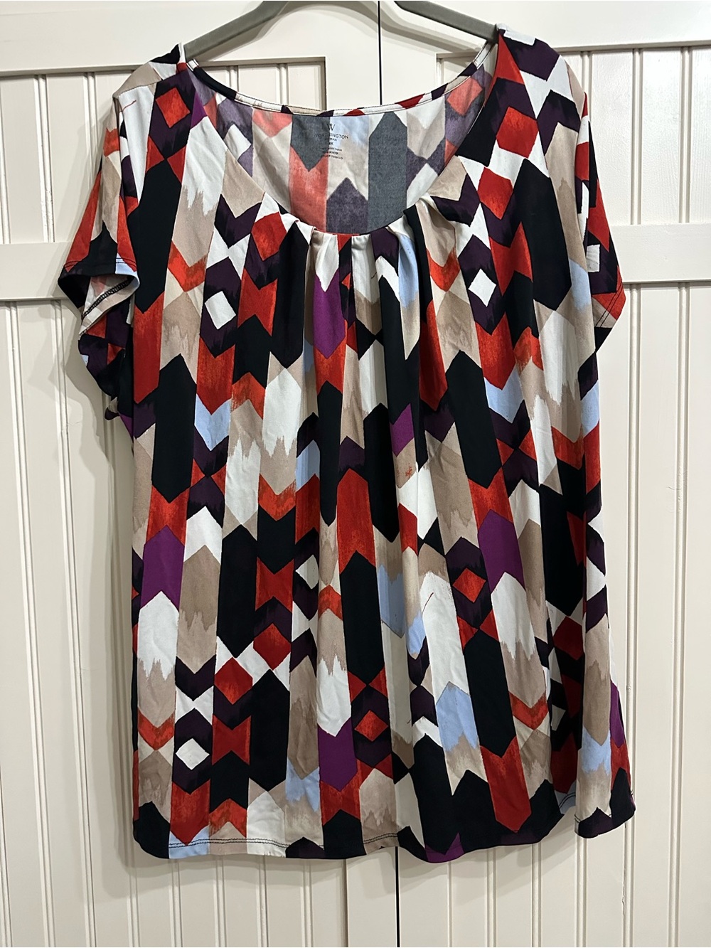 Worthington Short Sleeve Geometric Chevron Top in Red, Black & Purple
